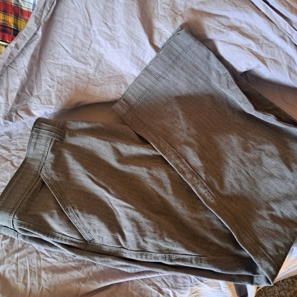 Women's Lee Sinfully Soft Brown/Tan with Darker Pinstripes Size 18 Medium